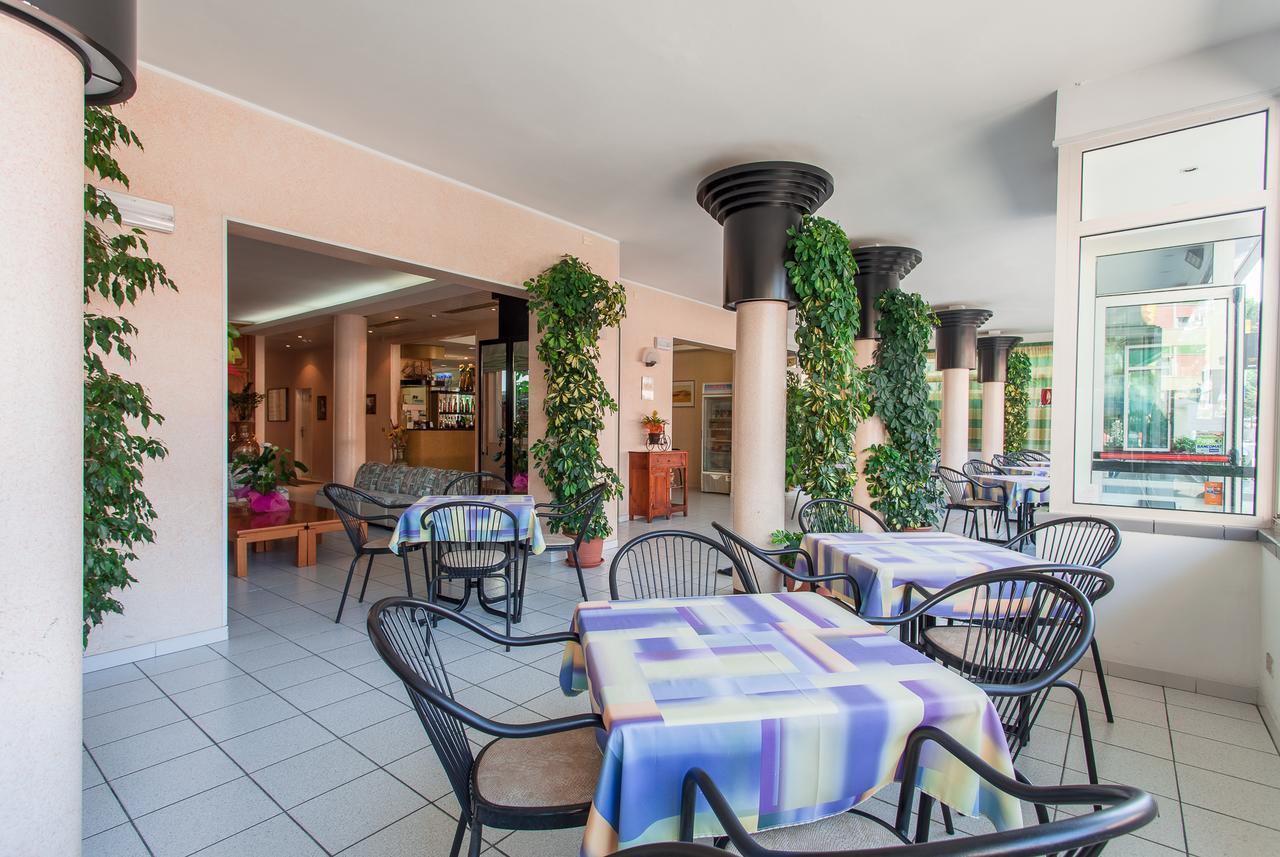 Hotel Benvenuti Gatteo a Mare Kültér fotó