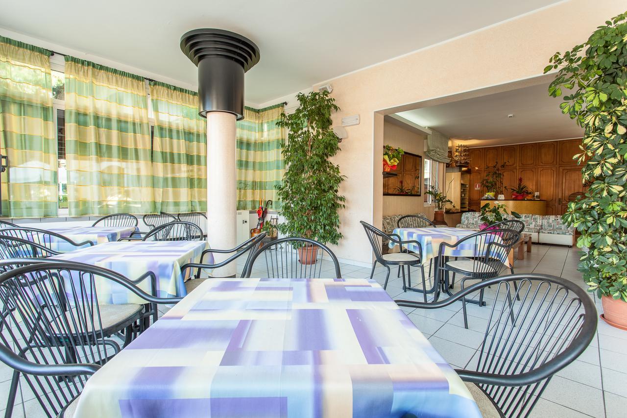 Hotel Benvenuti Gatteo a Mare Kültér fotó